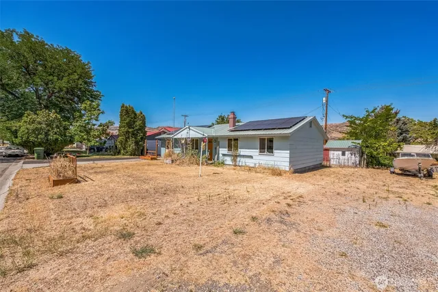$250,000 | 1124 Camas Street, Coulee Dam, WA 99116