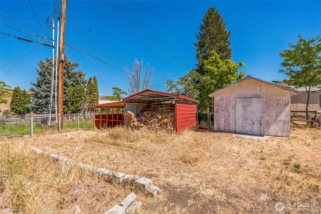 $250,000 | 1124 Camas Street, Coulee Dam, WA 99116