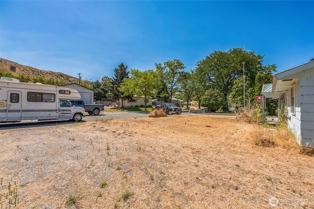 $250,000 | 1124 Camas Street, Coulee Dam, WA 99116