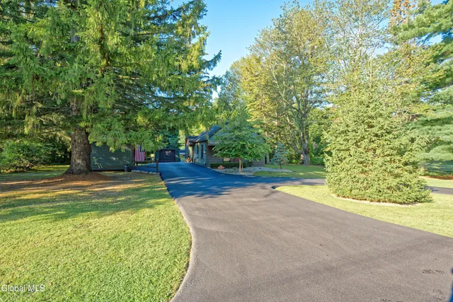 $389,000 | 7373 Church Road, Guilderland, NY 12306