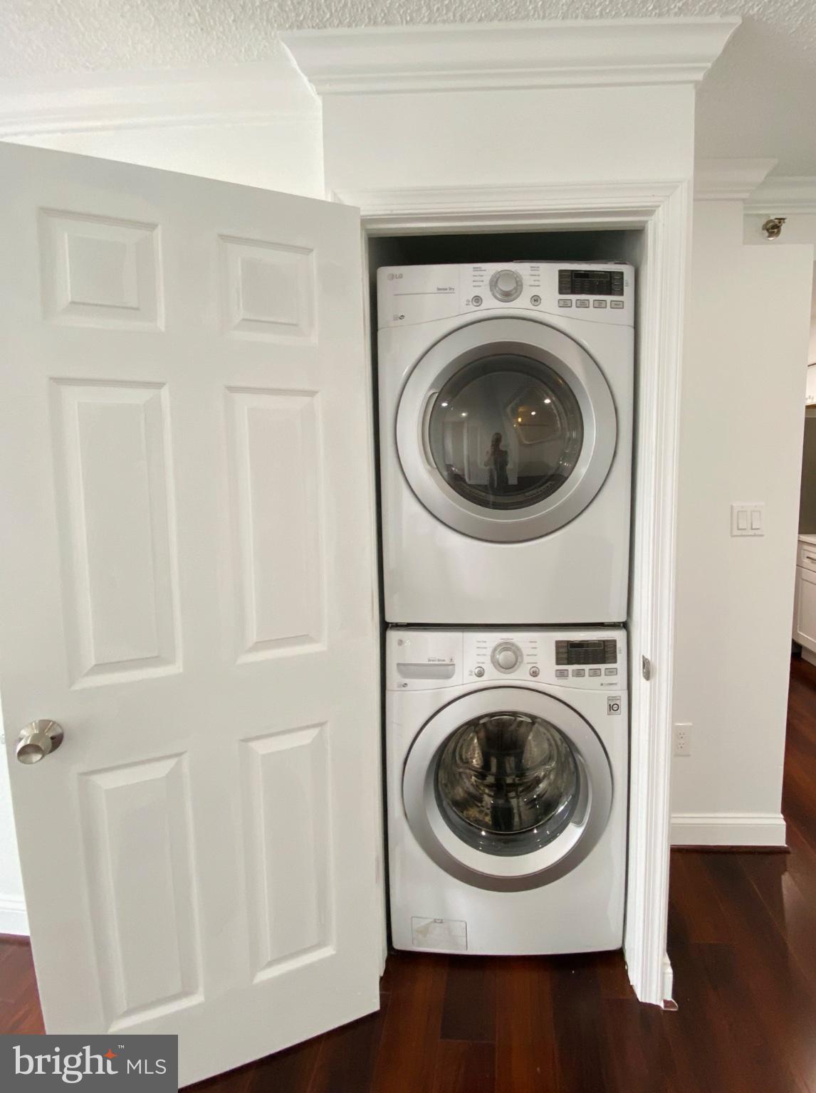 5911 Edsall Road, Unit PH03 Alexandria, VA 22304 - Photo 7 of 31 Front Loading Washer/Dryer