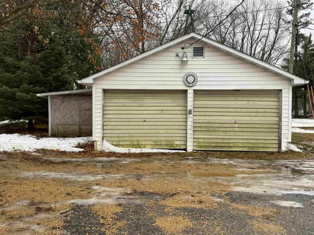 $138,000 | 409 Spring Street, Highland, WI 53543