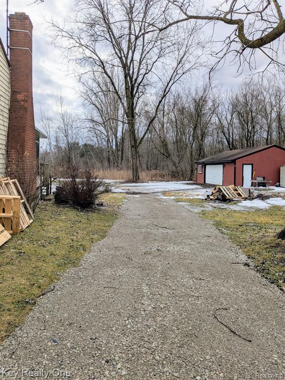 8033 Lambs Road Goodells, MI 48027 - Photo 5 of 52
