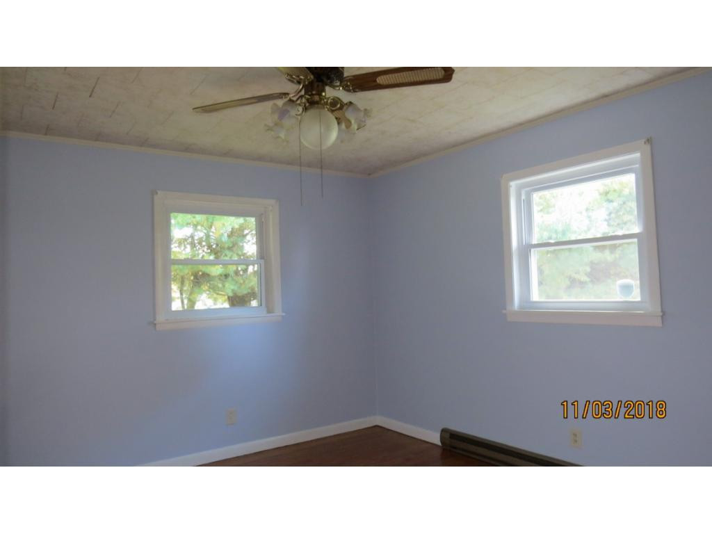14253 Sandy Ridge Road Coeburn, VA 24230 - Photo 23 of 36 2nd Bedroom