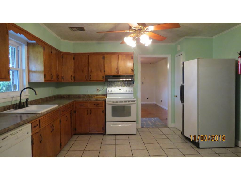 14253 Sandy Ridge Road Coeburn, VA 24230 - Photo 10 of 36 Kitchen