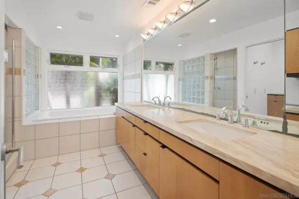 $15,000 | 2351 Calle Corta, La Jolla, CA 92037