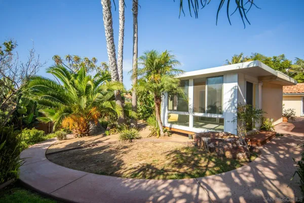 $15,000 | 2351 Calle Corta, La Jolla, CA 92037