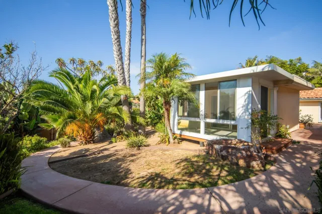 $15,000 | 2351 Calle Corta, La Jolla, CA 92037