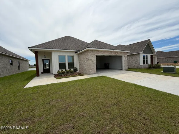 $2,100 | 106 Braddish Court, Lafayette, LA 70506