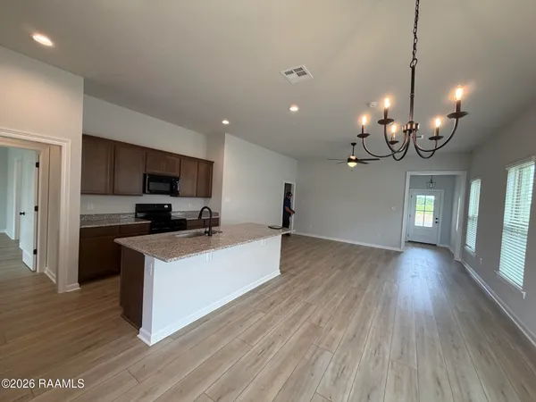 $2,100 | 106 Braddish Court, Lafayette, LA 70506
