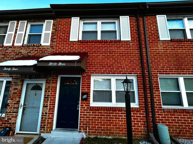 $2,300 | 33 Park Valley Lane, Brookhaven, PA 19015