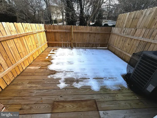 $2,300 | 33 Park Valley Lane, Brookhaven, PA 19015