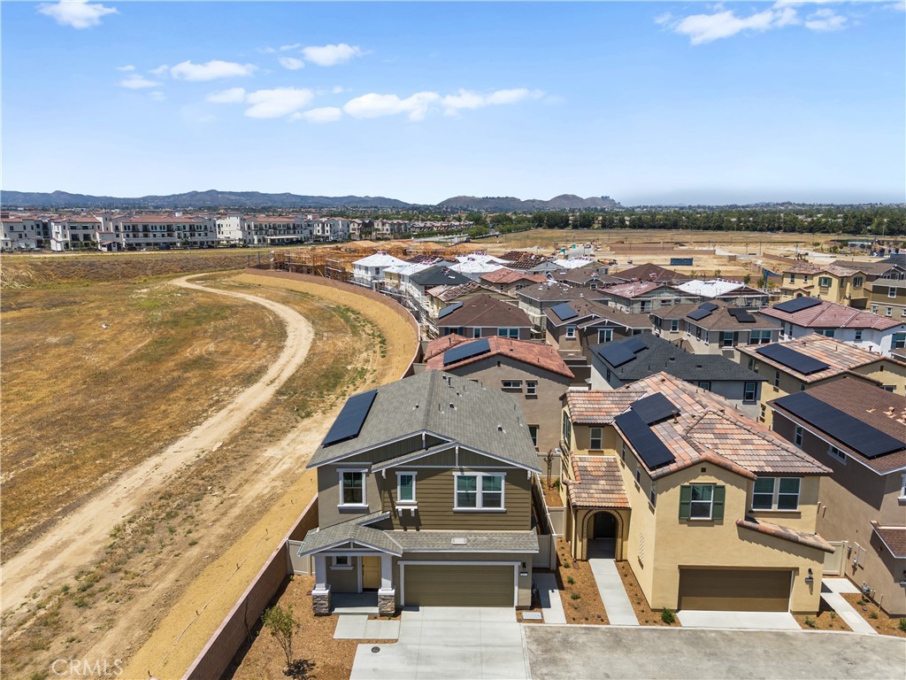 28577 Via Roble Temecula, CA 92591 - Photo 6 of 54