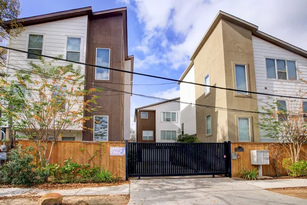 $2,750 | 1535 Malone Street, Houston, TX 77007