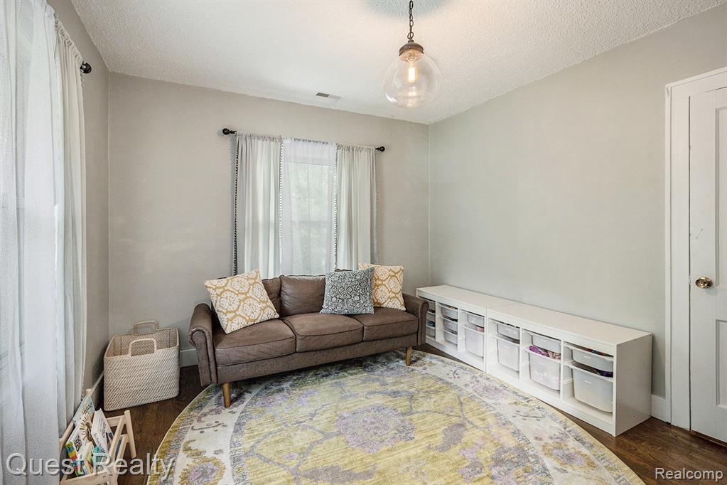2577 John R Road Rochester Hills, MI 48307 - Photo 15 of 24