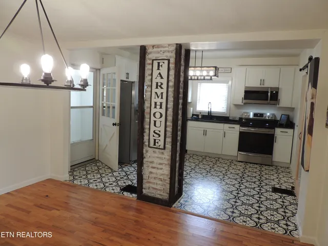 $560,000 | 7516 Old Maynardville Pike, Knoxville, TN 37938