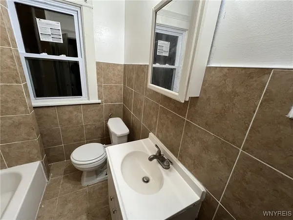 $1,200 | 168 Rodney Avenue, Buffalo, NY 14214