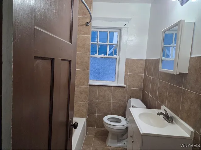 $1,200 | 168 Rodney Avenue, Buffalo, NY 14214