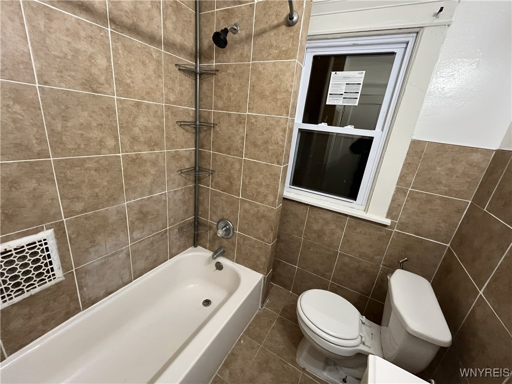 168 Rodney Avenue Buffalo, NY 14214 - Photo 14 of 20