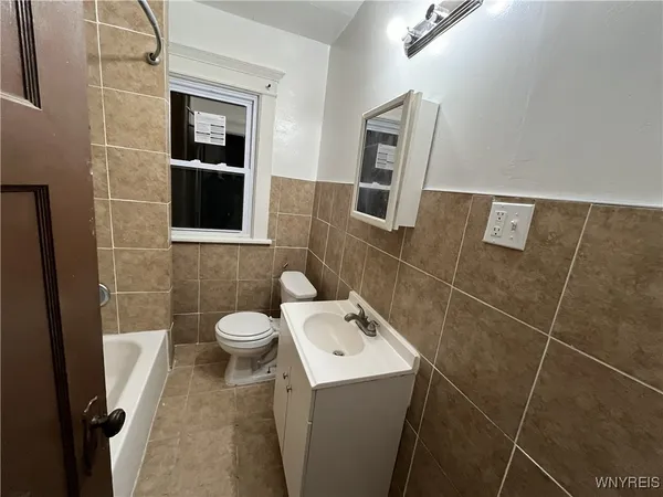 $1,200 | 168 Rodney Avenue, Buffalo, NY 14214