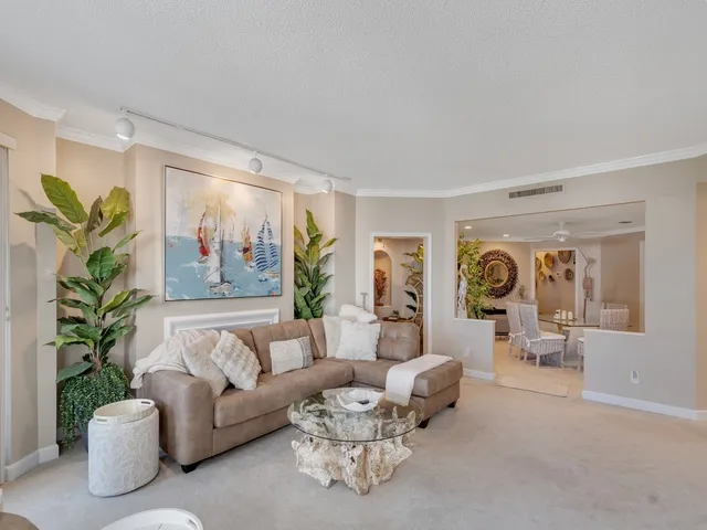 $6,000 | 5680 Jimmy Buffett Mem Highway, Unit 111, Vero Beach, FL 32963