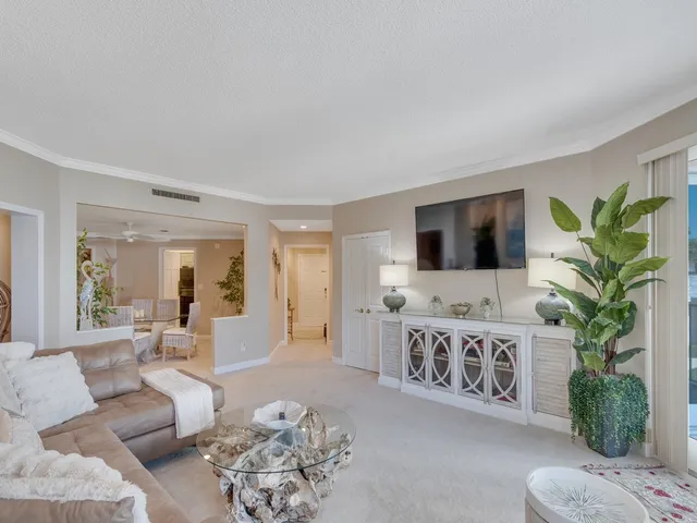 $6,000 | 5680 Jimmy Buffett Mem Highway, Unit 111, Vero Beach, FL 32963