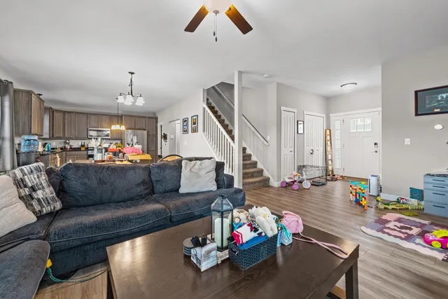 $399,900 | 4515 Marie Therese Circle, Pinckney, MI 48169