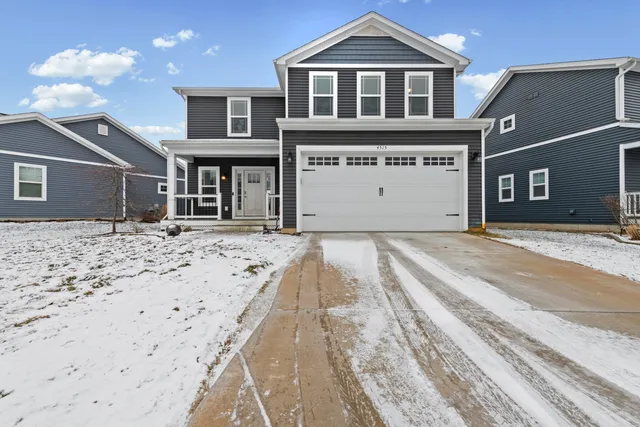 $399,900 | 4515 Marie Therese Circle, Pinckney, MI 48169