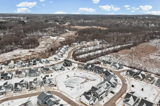 $399,900 | 4515 Marie Therese Circle, Pinckney, MI 48169