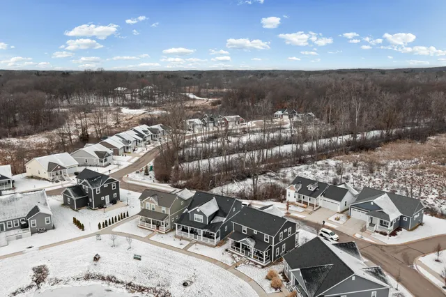 $399,900 | 4515 Marie Therese Circle, Pinckney, MI 48169