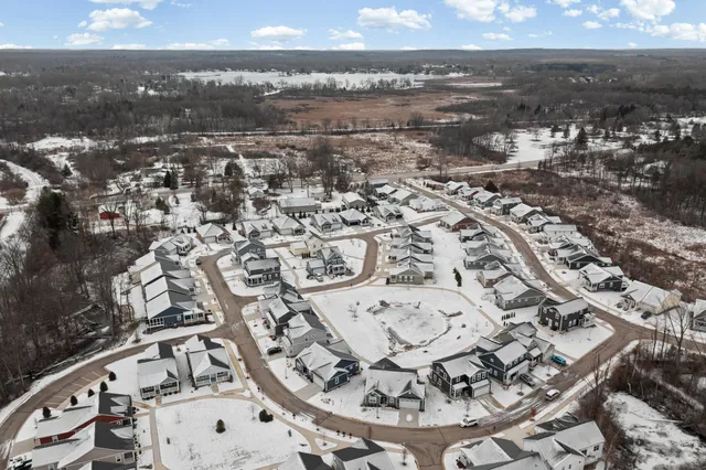 $399,900 | 4515 Marie Therese Circle, Pinckney, MI 48169