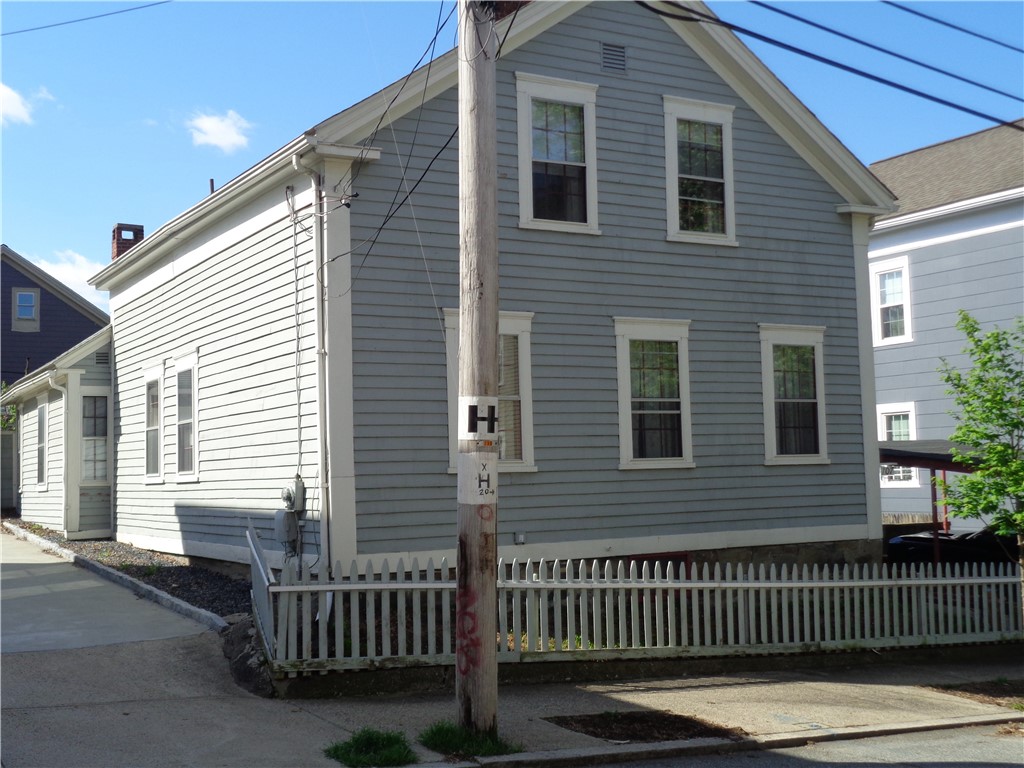 107 Sheldon Street Providence, RI 02906 - Photo 2 of 25