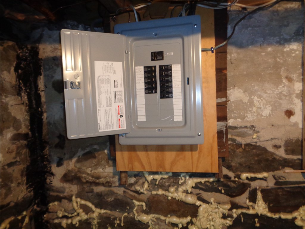 107 Sheldon Street Providence, RI 02906 - Photo 22 of 25