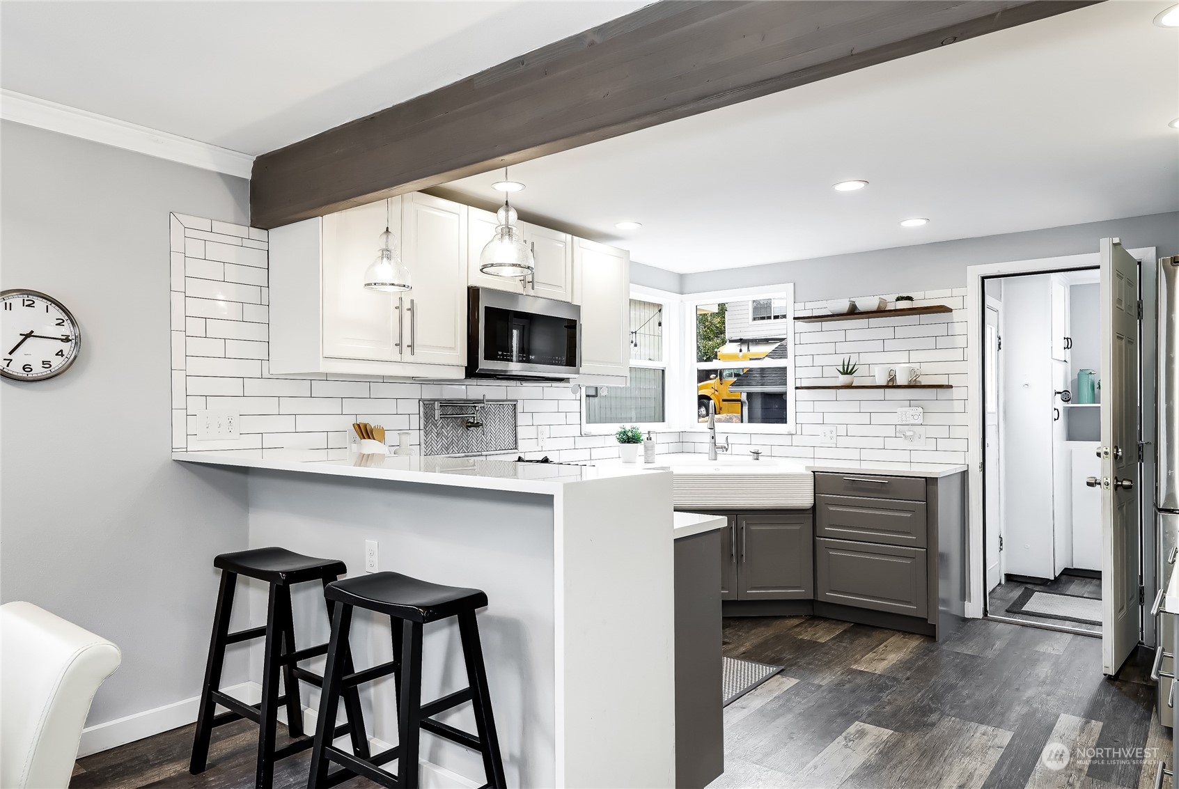 365 Northwest 47th Street Seattle, WA 98107 - Photo 3 of 31