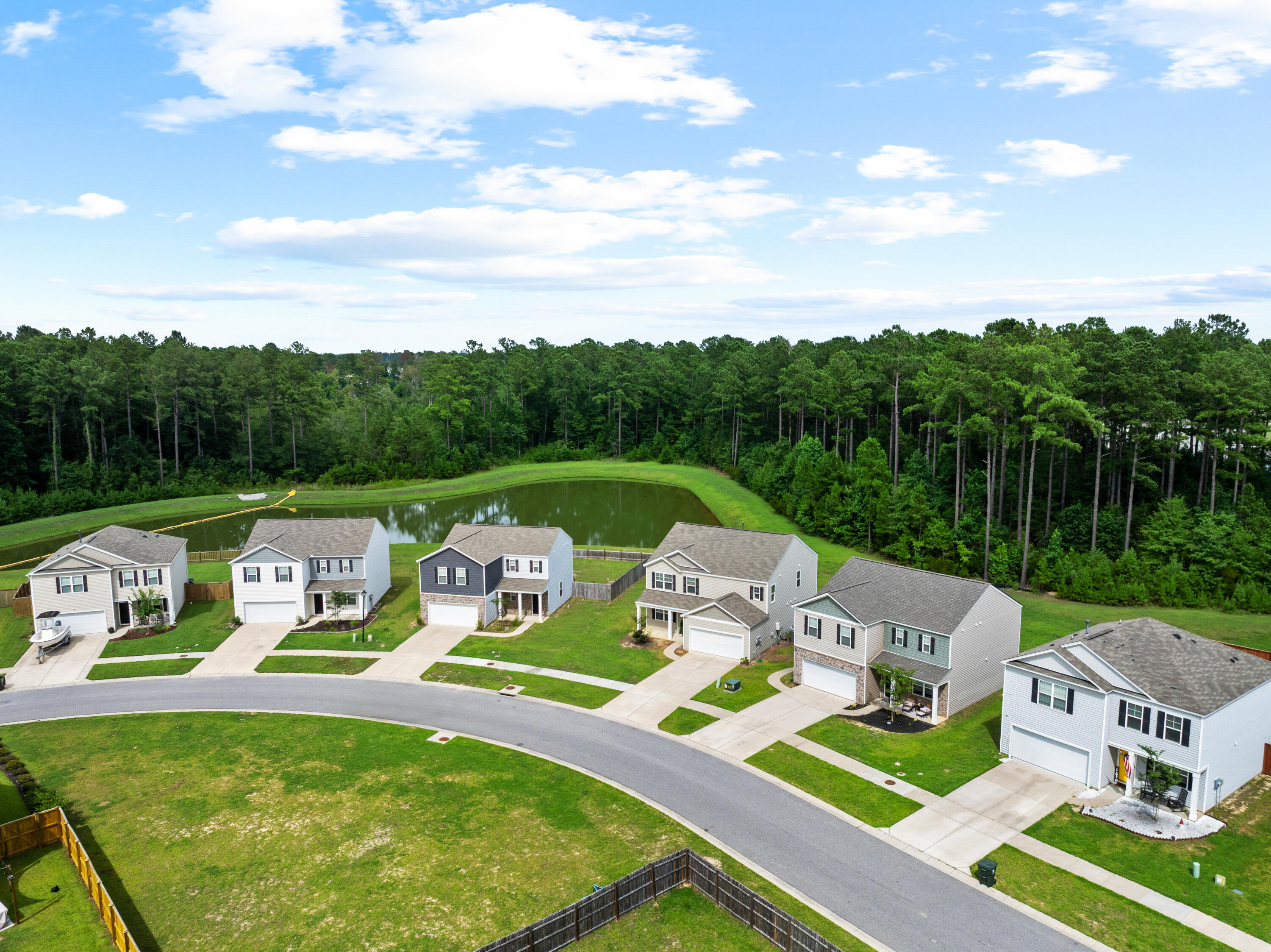 106 Summer View Road Summerville, SC 29486 - Photo 33 of 41 .