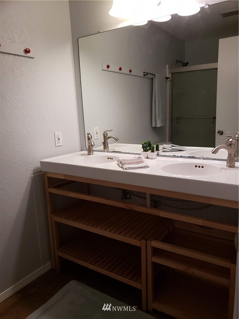 16307 Cascadian Way Bothell, WA 98012 - Photo 17 of 25