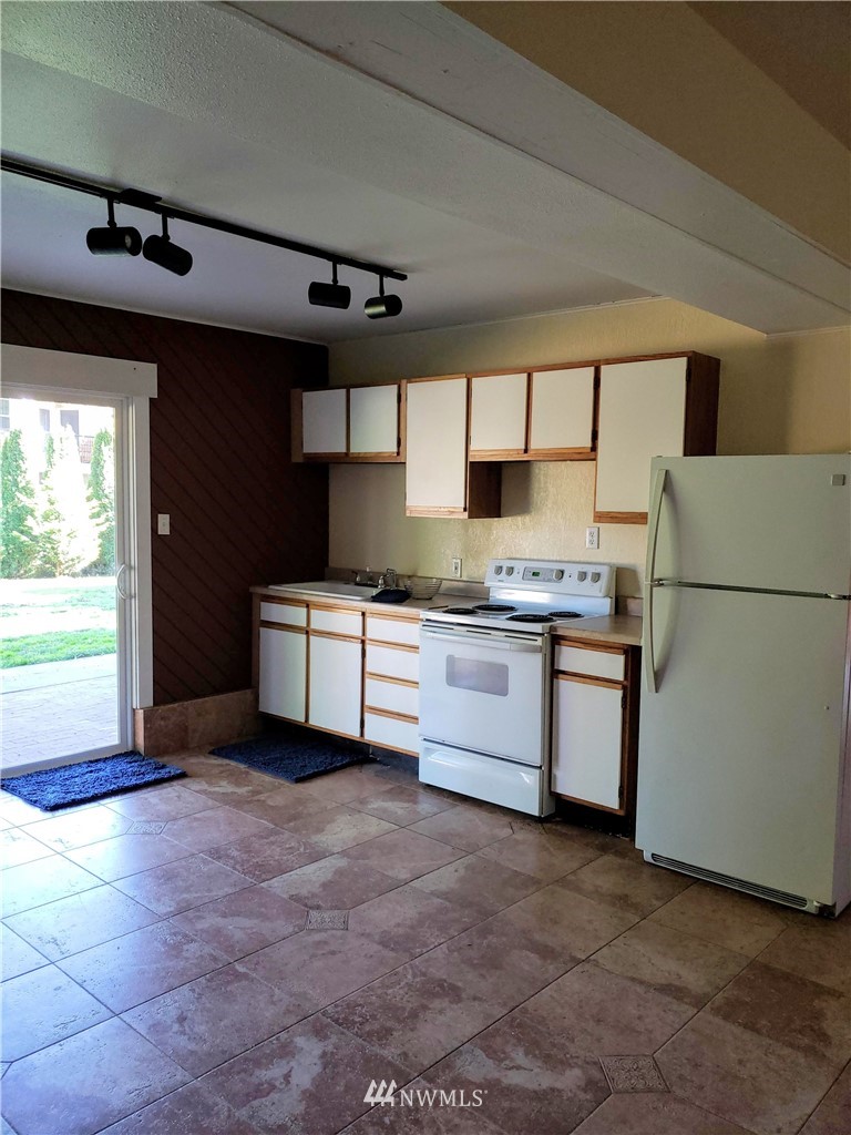 16307 Cascadian Way Bothell, WA 98012 - Photo 23 of 25