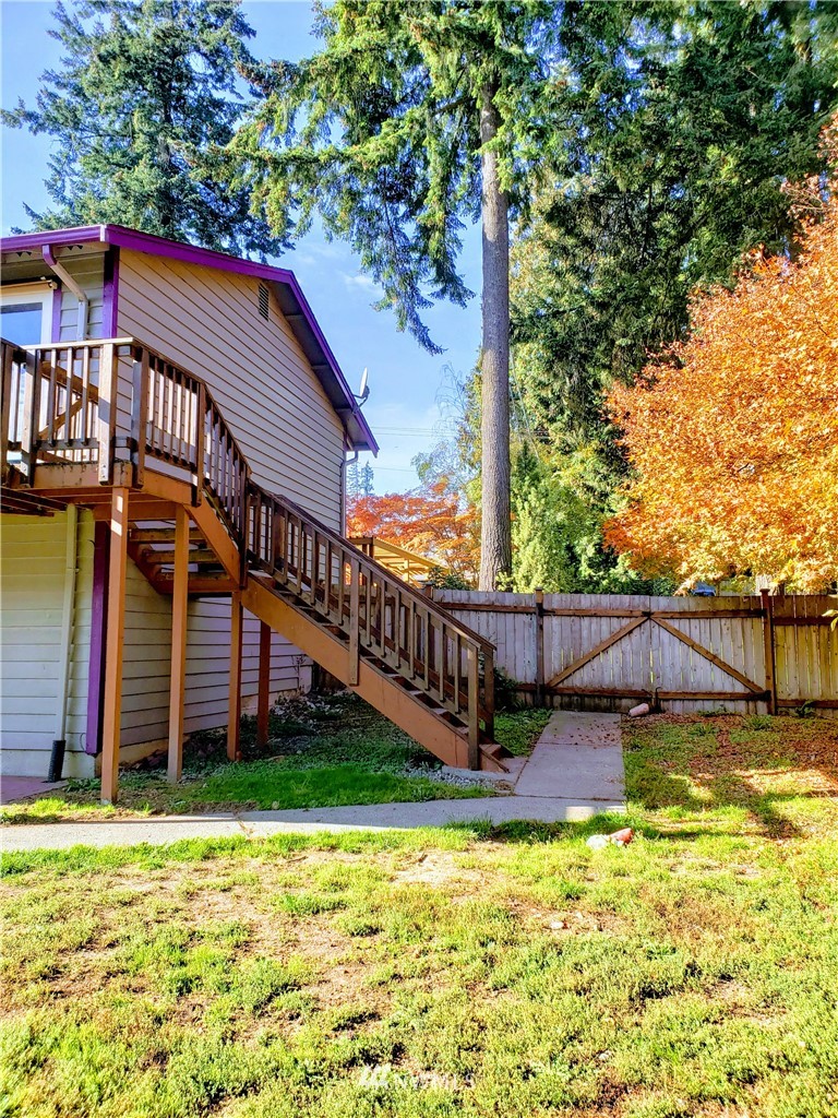 16307 Cascadian Way Bothell, WA 98012 - Photo 8 of 25