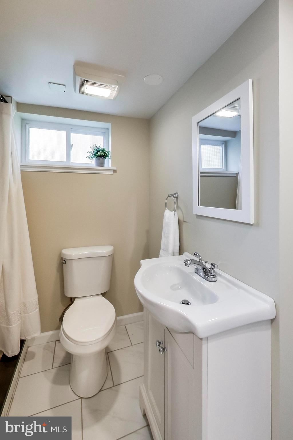 9901 Sidney Road Silver Spring, MD 20901 - Photo 34 of 52 Lower level full bathroom