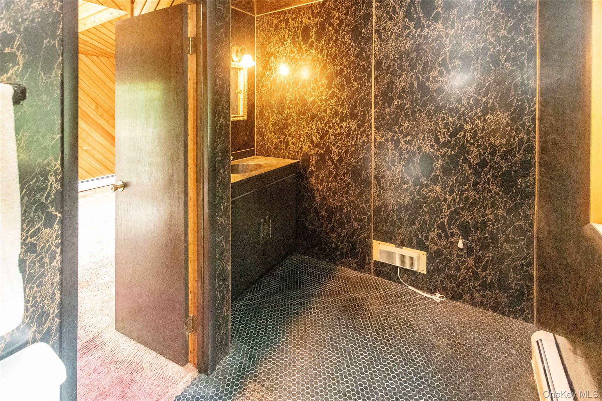 105 Jarmain Road Monroe, NY 10950 - Photo 23 of 40 a view of bathroom