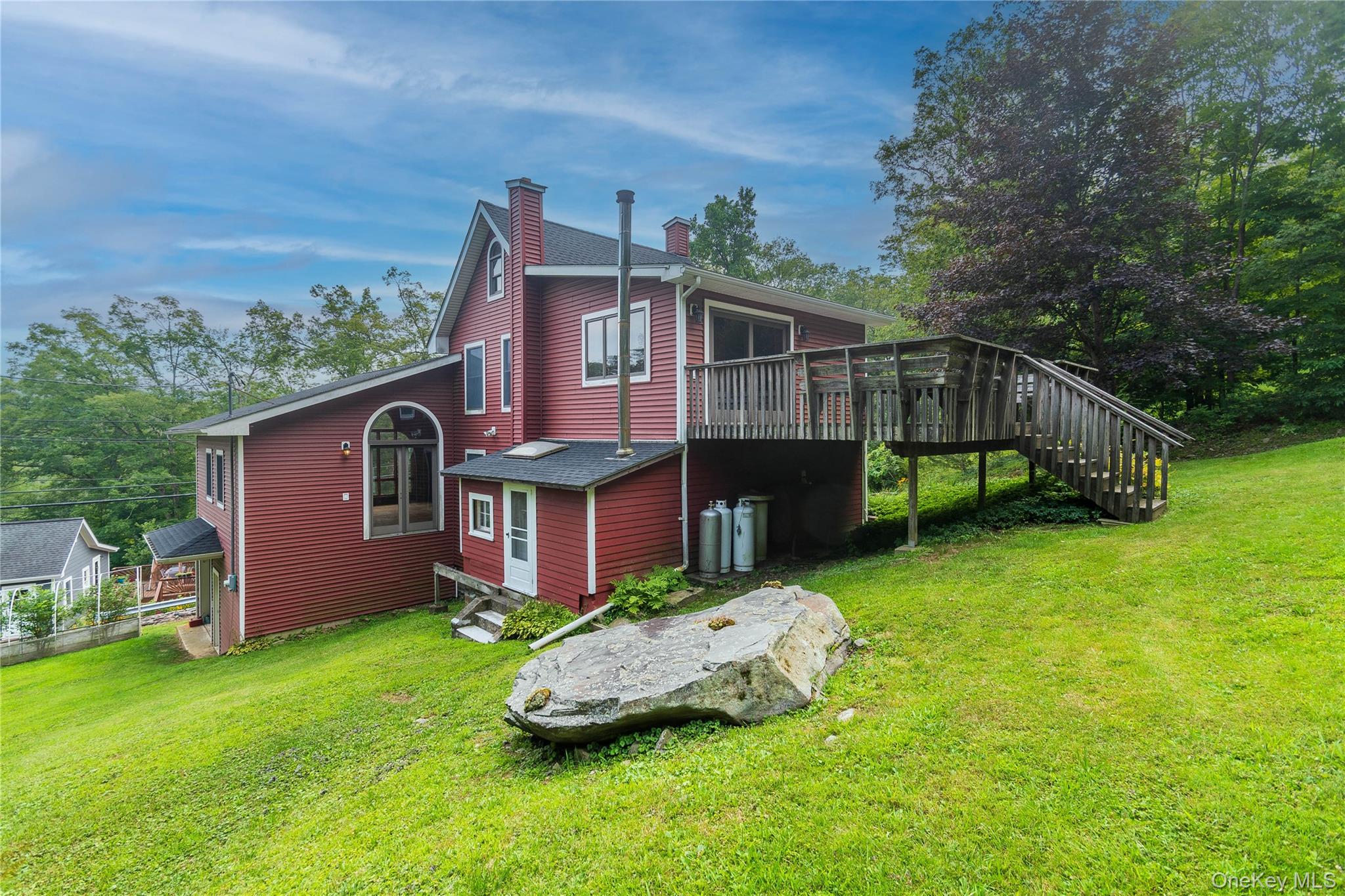 105 Jarmain Road Monroe, NY 10950 - Photo 40 of 40 a front view of a house with garden
