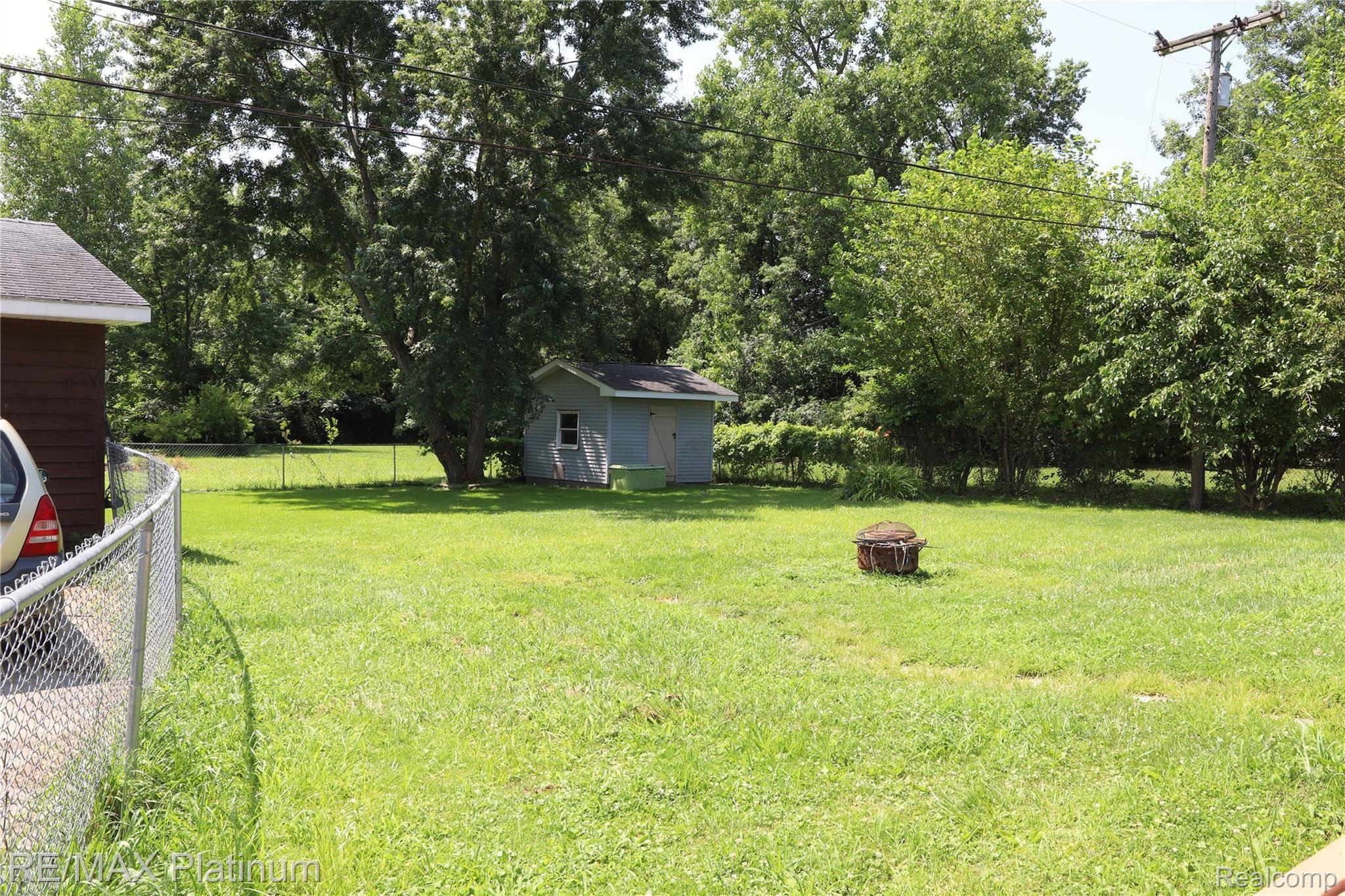 43855 Crowley Road Belleville, MI 48111 - Photo 16 of 16 IMG_3299.JPG