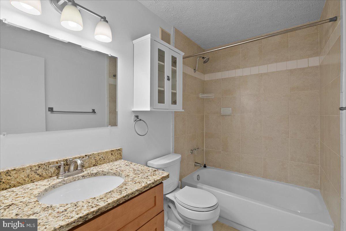 2228 Hunter's Run Drive, Unit 2228 Reston, VA 20191 - Photo 12 of 19