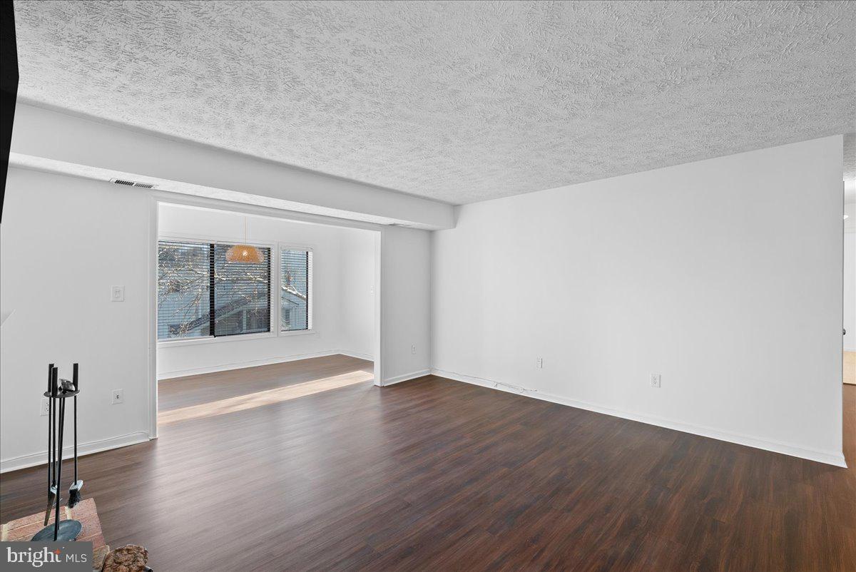 2228 Hunter's Run Drive, Unit 2228 Reston, VA 20191 - Photo 6 of 19