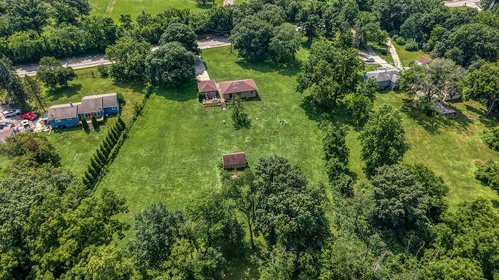 2115 Maple Road Joliet, IL 60432 - Photo 18 of 19 Gallery Image 18