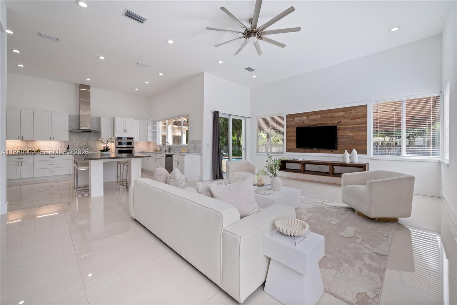 10703 Southwest 84th Avenue Miami, FL 33156 - Photo 14 of 45