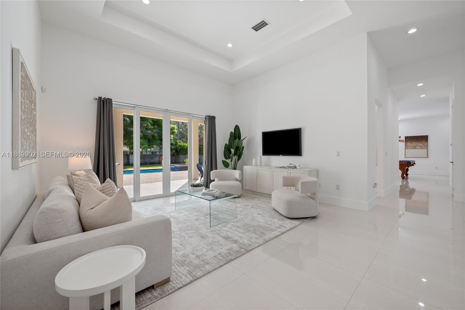 10703 Southwest 84th Avenue Miami, FL 33156 - Photo 4 of 45