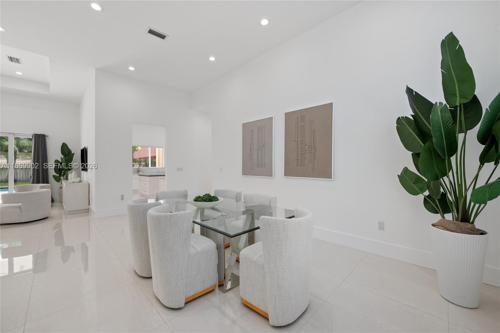 10703 Southwest 84th Avenue Miami, FL 33156 - Photo 7 of 45