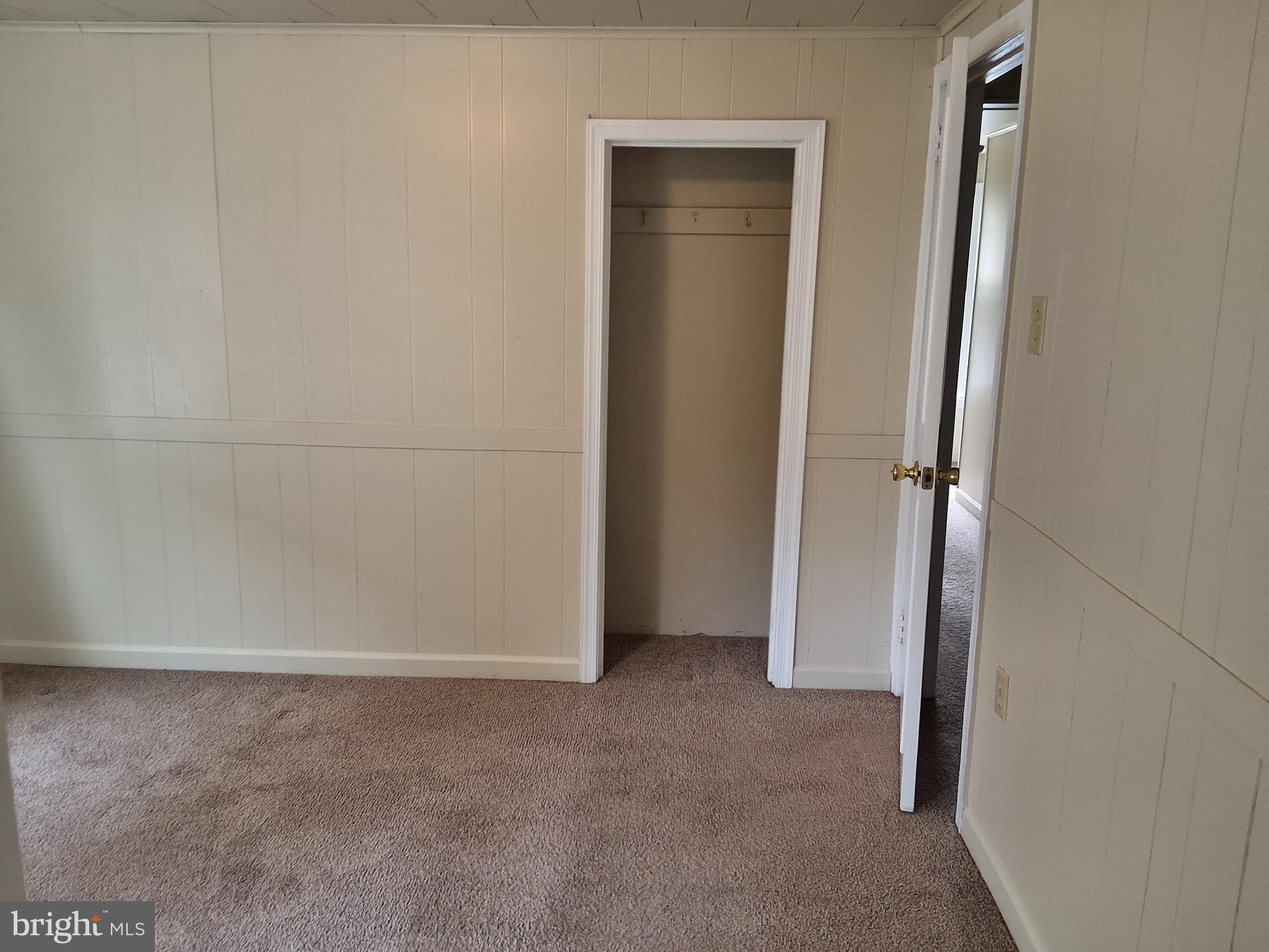 59 West Slokom Avenue Christiana, PA 17509 - Photo 18 of 28 an empty room with closet