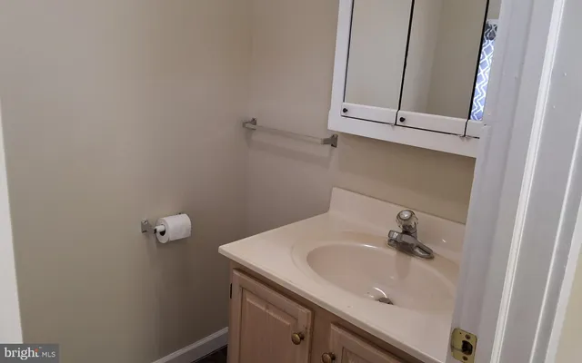 $1,475 | 59 West Slokom Avenue, Christiana, PA 17509